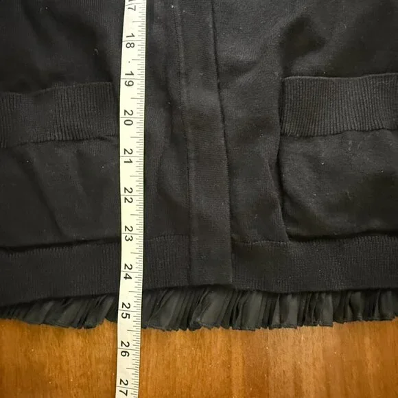 Leo & Ugo Black Back Ruffle Detail Button/Snap Front Cardigan Front Pockets Sz 4